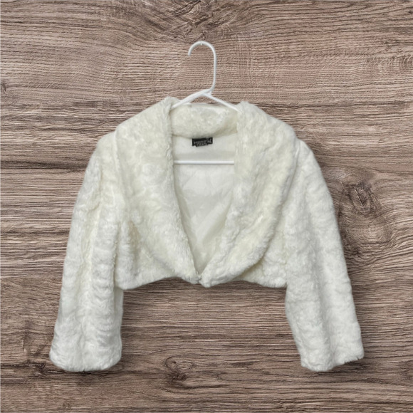 Wet Seal Jackets & Blazers - VTG Y2K Wet Seal Womens Faux Fur Bolero Jacket Front Clasp Sz Large 3/4 Sleeves